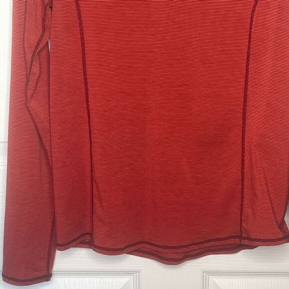 Marmot Sz M Long Sleeve Shirt Ruched Back Rust Split Vneck - Picture 3 of 13